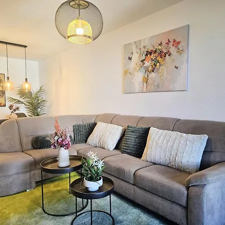 Apartment Stylish Old Town With Free Parking And A Balcony Near The Cathedral Augsburg