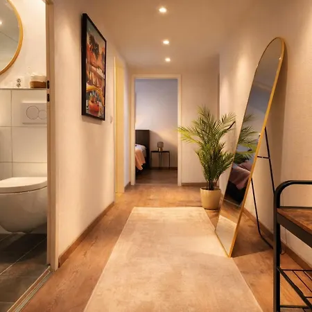 Stylish Old Town With Free Parking And A Balcony Near The Cathedral Appartement *