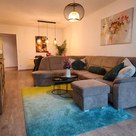 Appartement Stylish Old Town With Free Parking And A Balcony Near The Cathedral